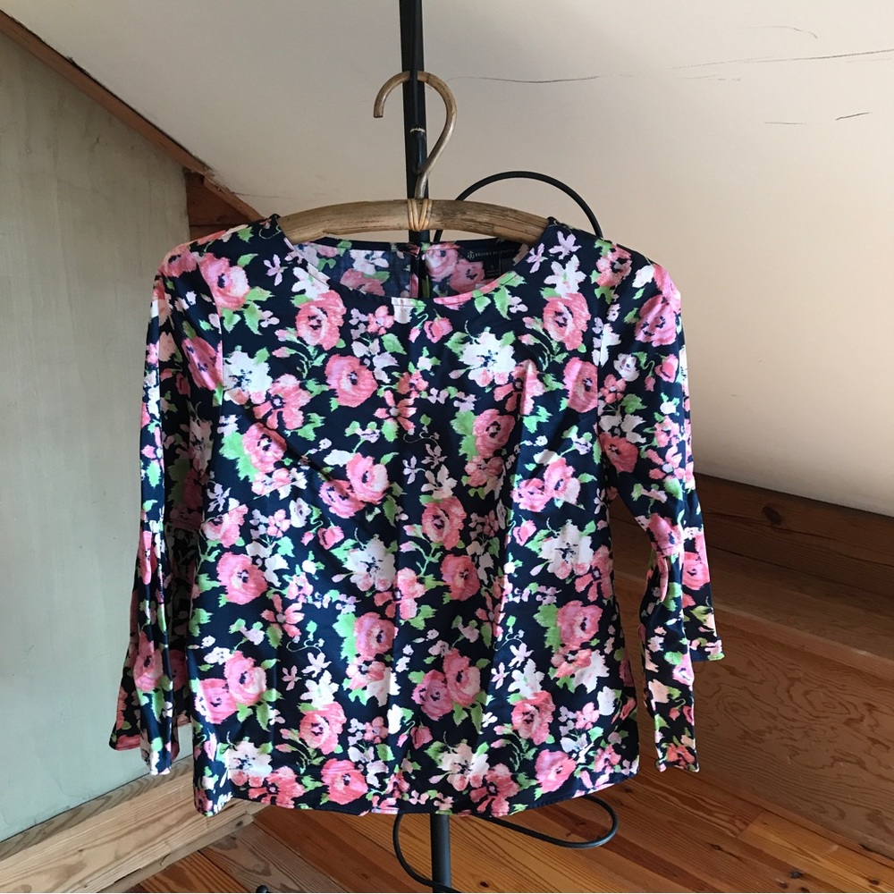 Brooks Brothers Black and Pink Floral 3/4 Bell Sleeve Top, EUC, 8/M